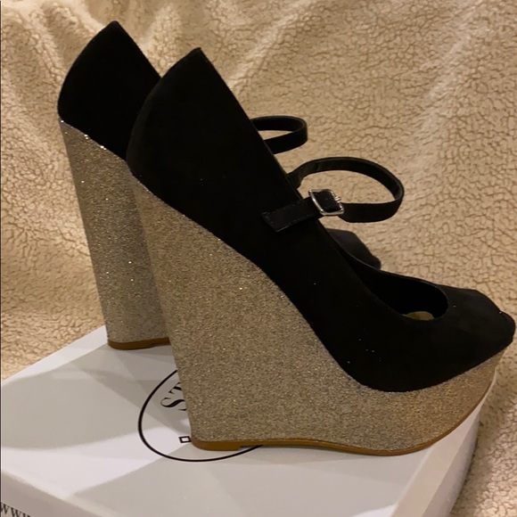 Steve Madden Operaa Wedge Pump - Picture 4 of 8